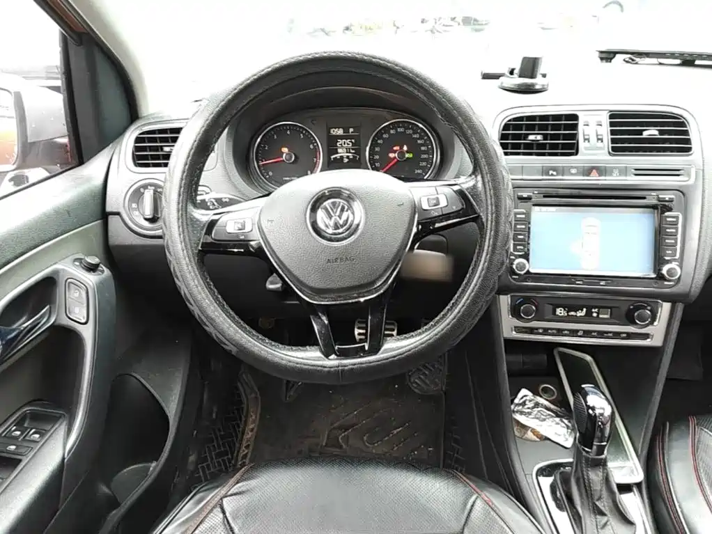 Volkswagen Polo — миниатюра 11