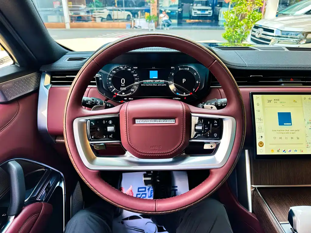 Land Rover Range Rover — миниатюра 8