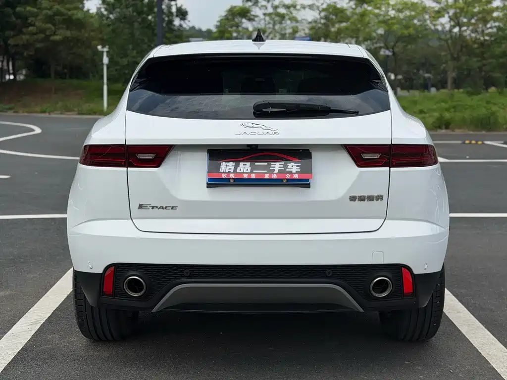 Jaguar E-PACE — миниатюра 6