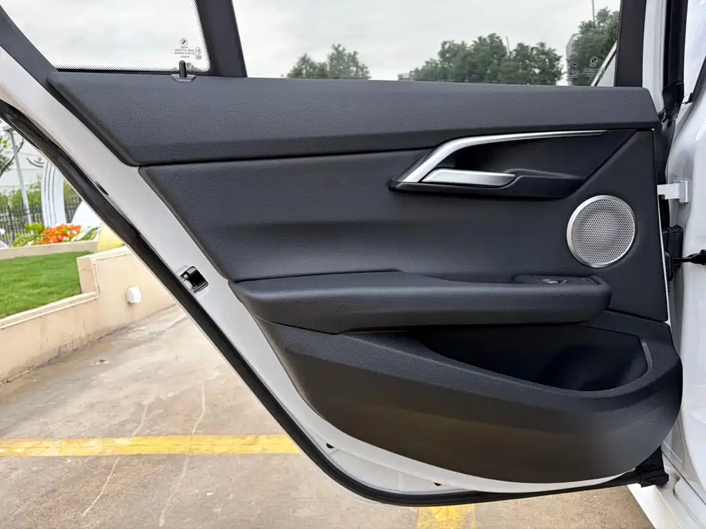 BMW 1 Series — миниатюра 16