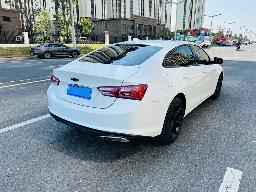 Chevrolet Malibu XL — миниатюра 8