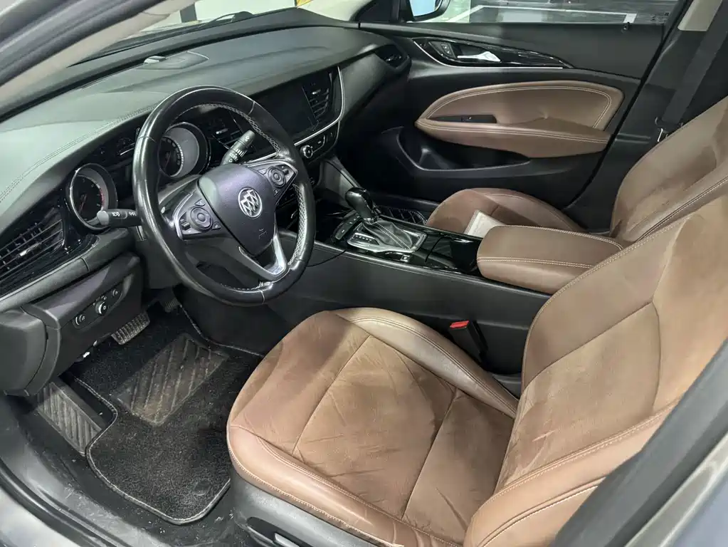Buick Regal — миниатюра 5