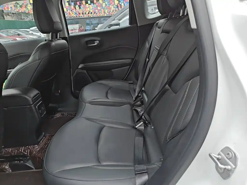 Jeep Compass — миниатюра 17