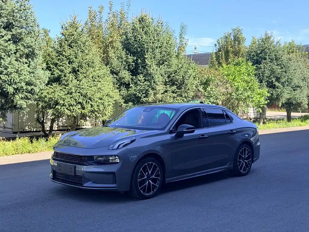 Lynk & Co 03 — миниатюра 3