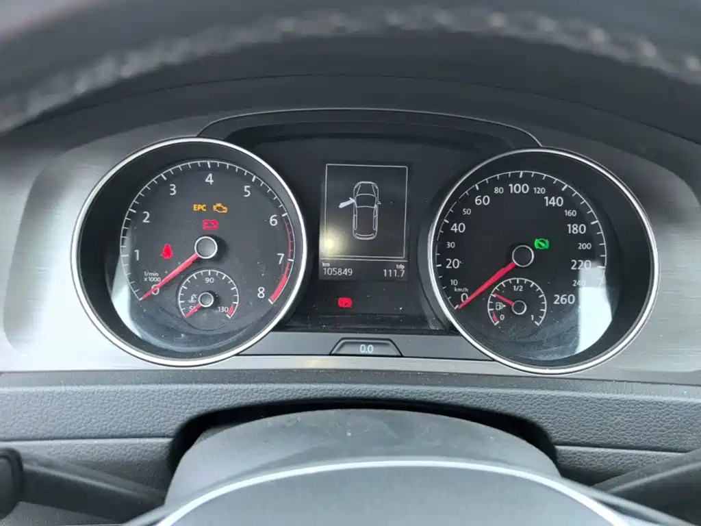 Volkswagen Golf 2015 1.4TSI AT Luxury