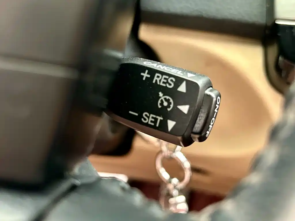 Toyota Reiz — миниатюра 14