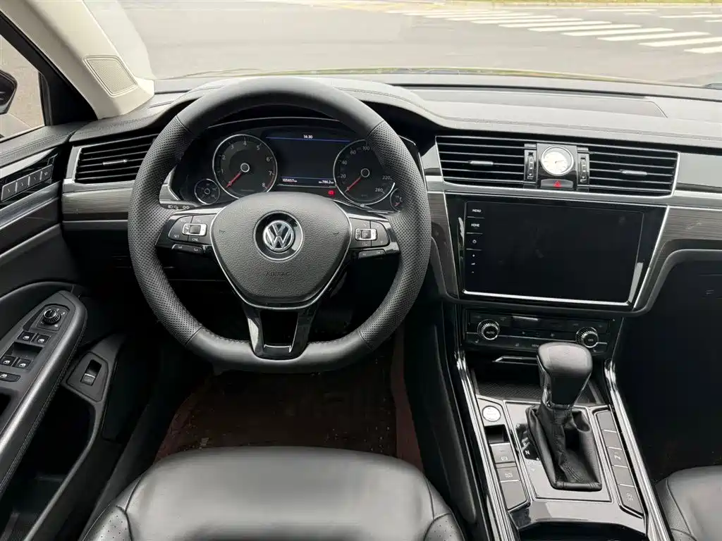 Volkswagen Phideon 2019 380TSI VI
