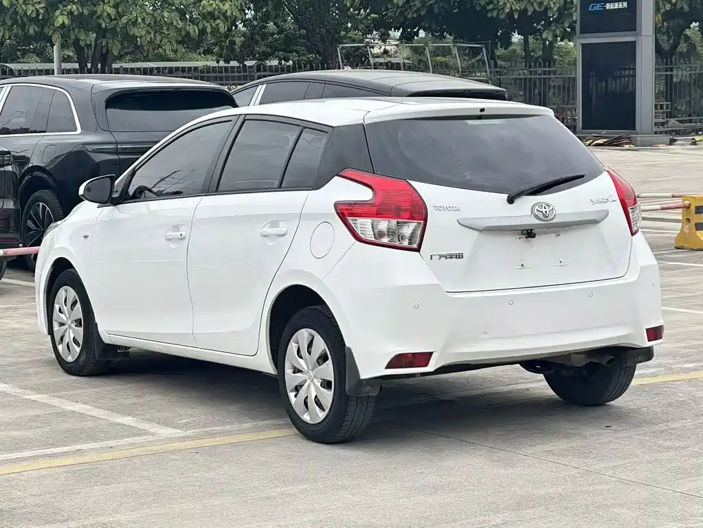 TOYOTA YARIS L ZHIXUAN