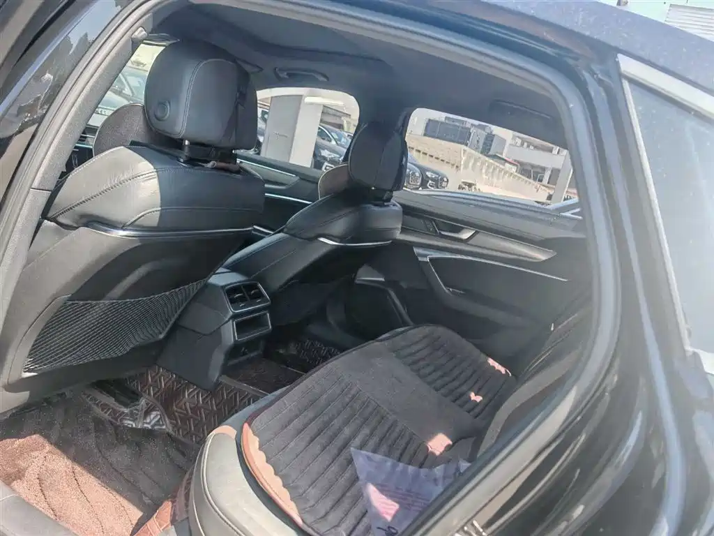 Audi A6L 2021 40 TFSI Luxury