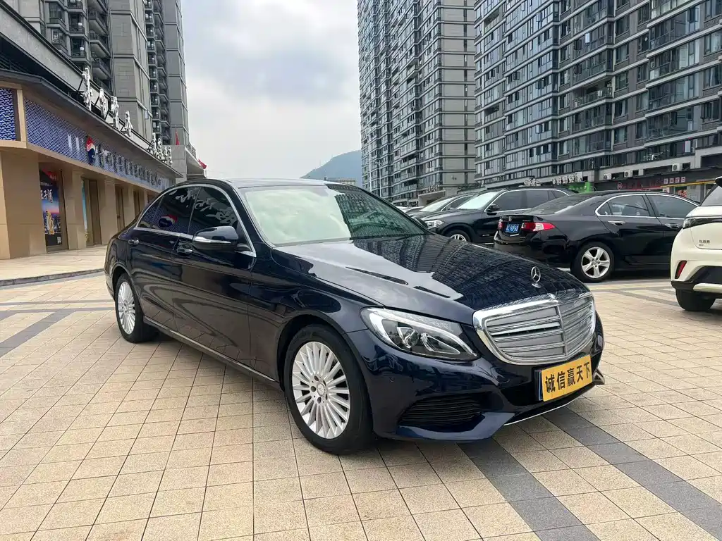 Mercedes-Benz C-Class — миниатюра 3