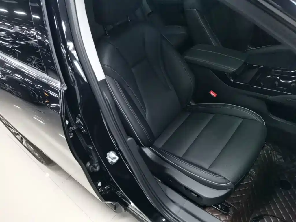 Buick Envision Plus — миниатюра 25