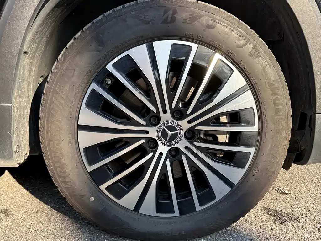 Mercedes-Benz EQB — миниатюра 13