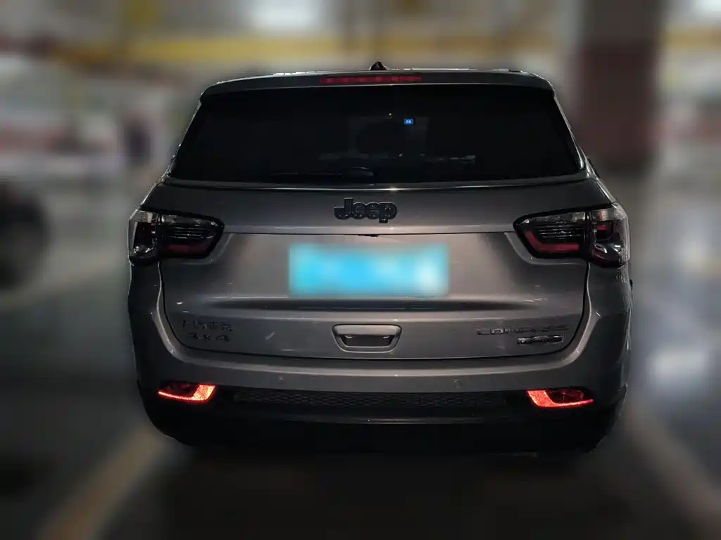 Jeep Compass — миниатюра 3
