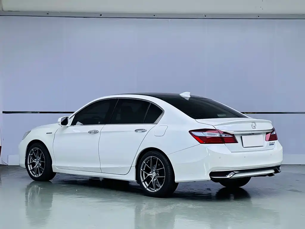 Honda Accord — миниатюра 4