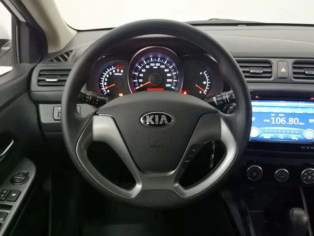 Kia K2 — миниатюра 11