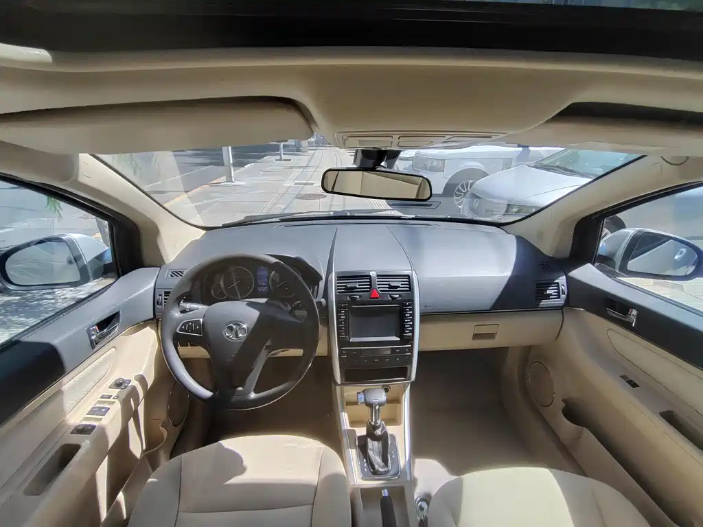 BAIC E-Series — миниатюра 9