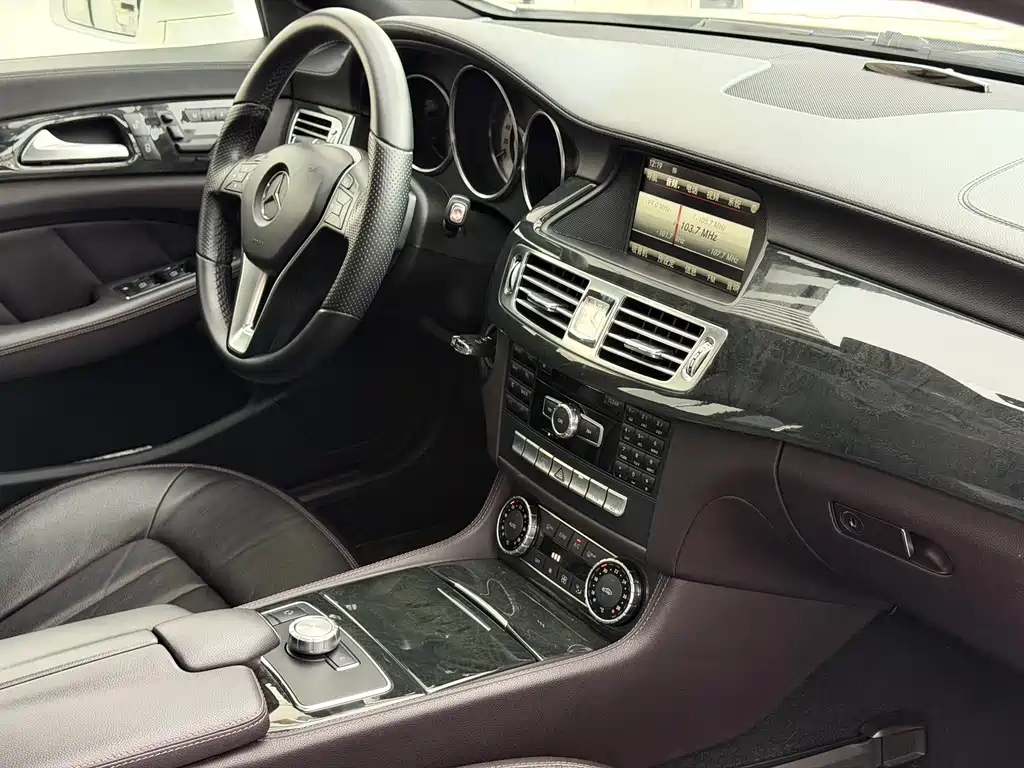Mercedes-Benz CLS 2012 CLS 300 CGI