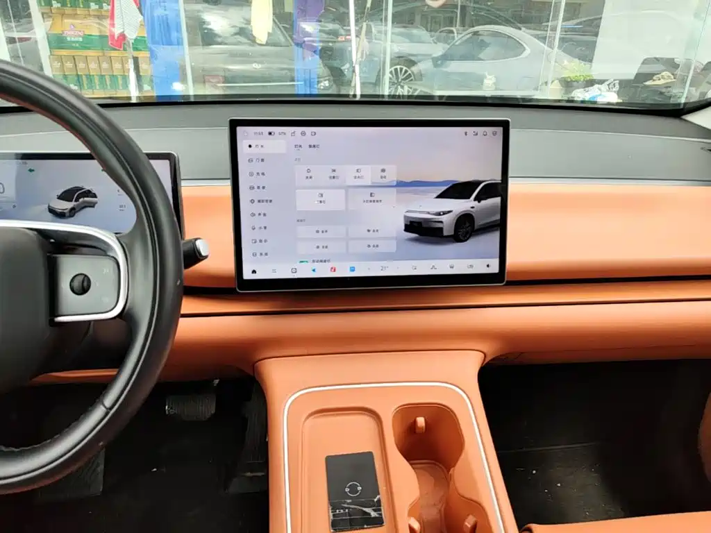 Leapmotor Leapmotor C10 — миниатюра 13