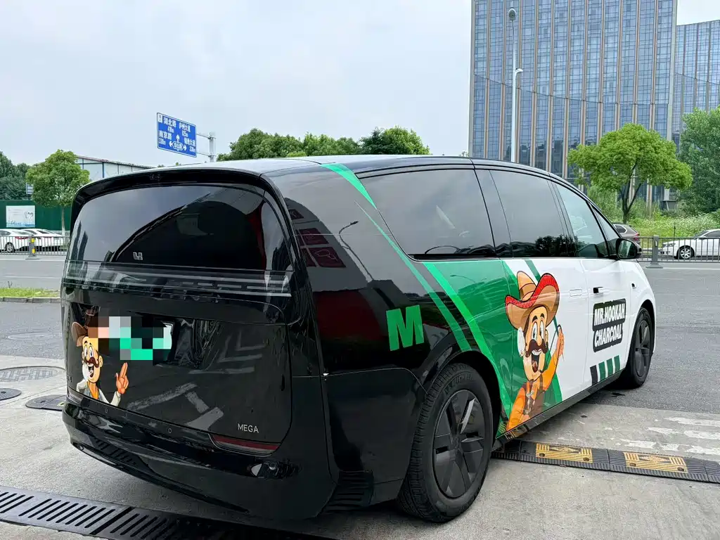 Li Auto MEGA 2024 Ultra