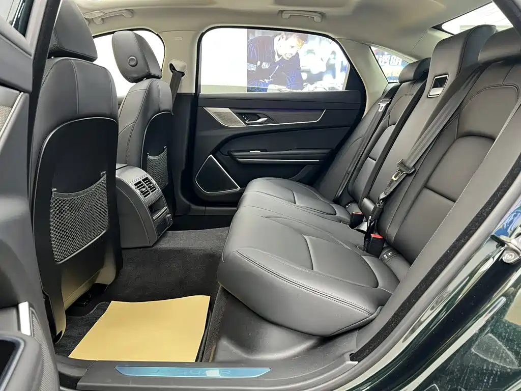 Jaguar XFL — миниатюра 34