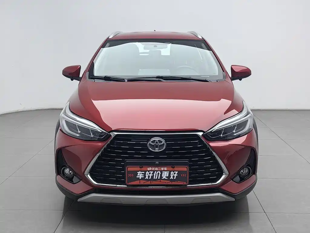 Toyota Yaris L 2022 — фото 3