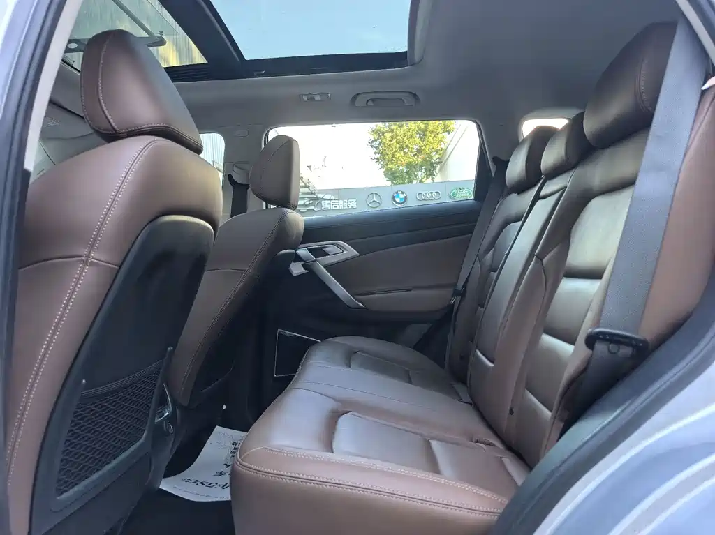 Geely Boyue — миниатюра 9