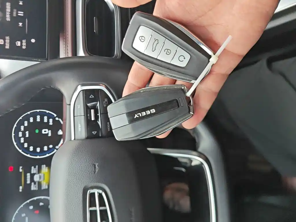 Geely Haoyue 2022 1.8TD AT Luxury 7 мест