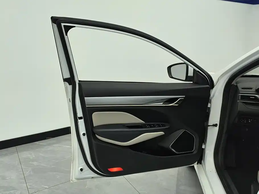 Geely Binrui — миниатюра 7