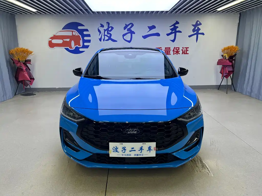 Ford Focus 2022 EcoBoost 180 AT ST Line