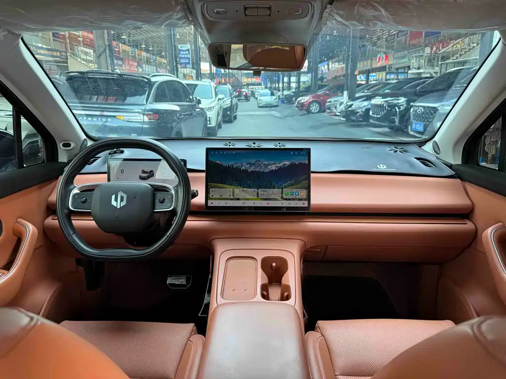 Leapmotor Leapmotor C10 — миниатюра 5