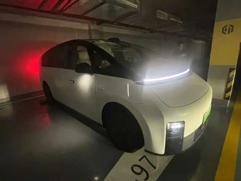 Li Auto Li MEGA — миниатюра 5