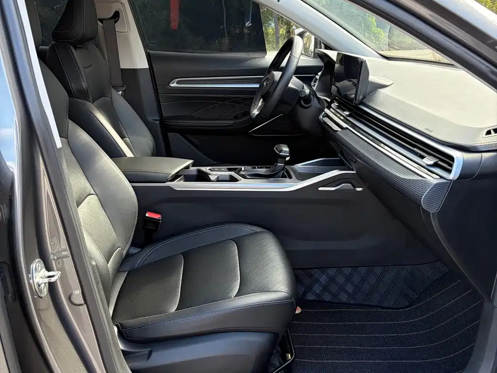 Geely Emgrand — миниатюра 6