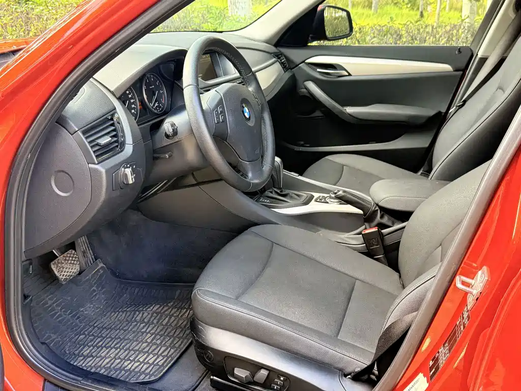 BMW X1 (Import) — миниатюра 8