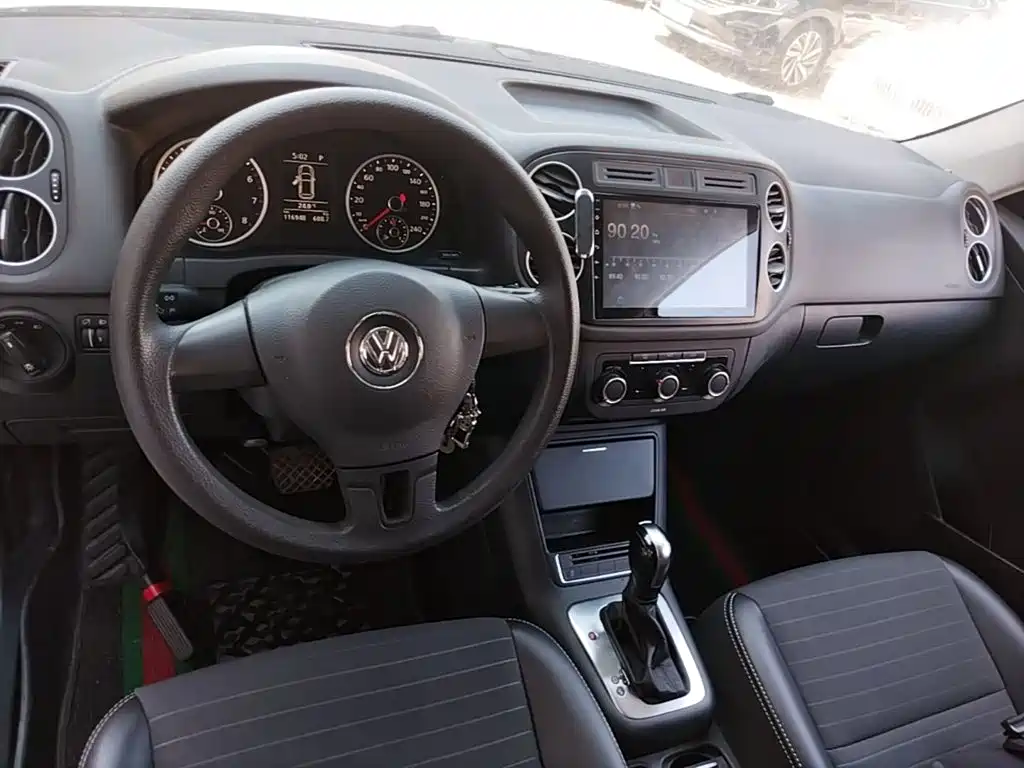 Volkswagen Tiguan — миниатюра 10
