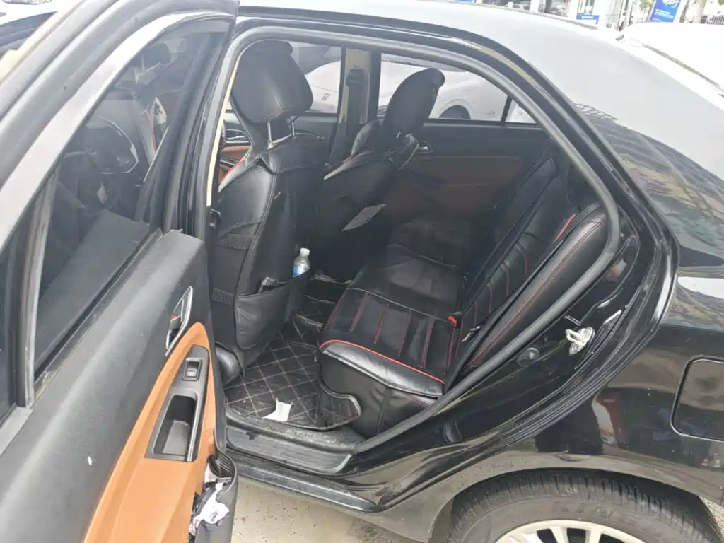 Geely King Kong — миниатюра 22