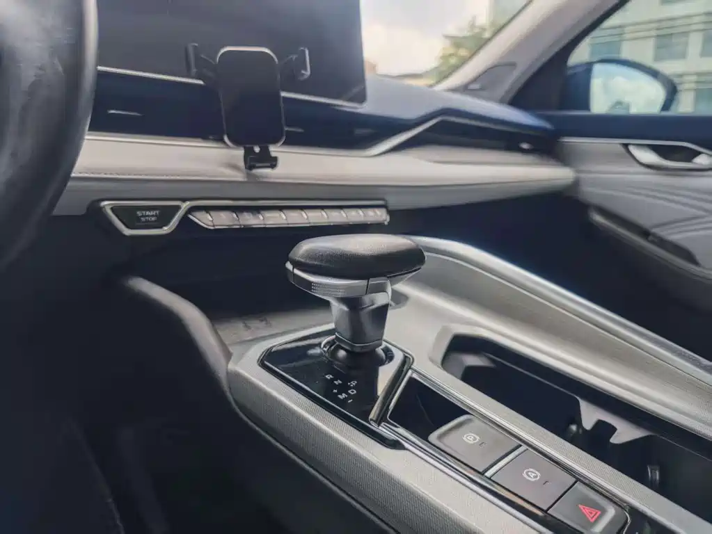 GEELY AUTOMOBILE XINGRUI