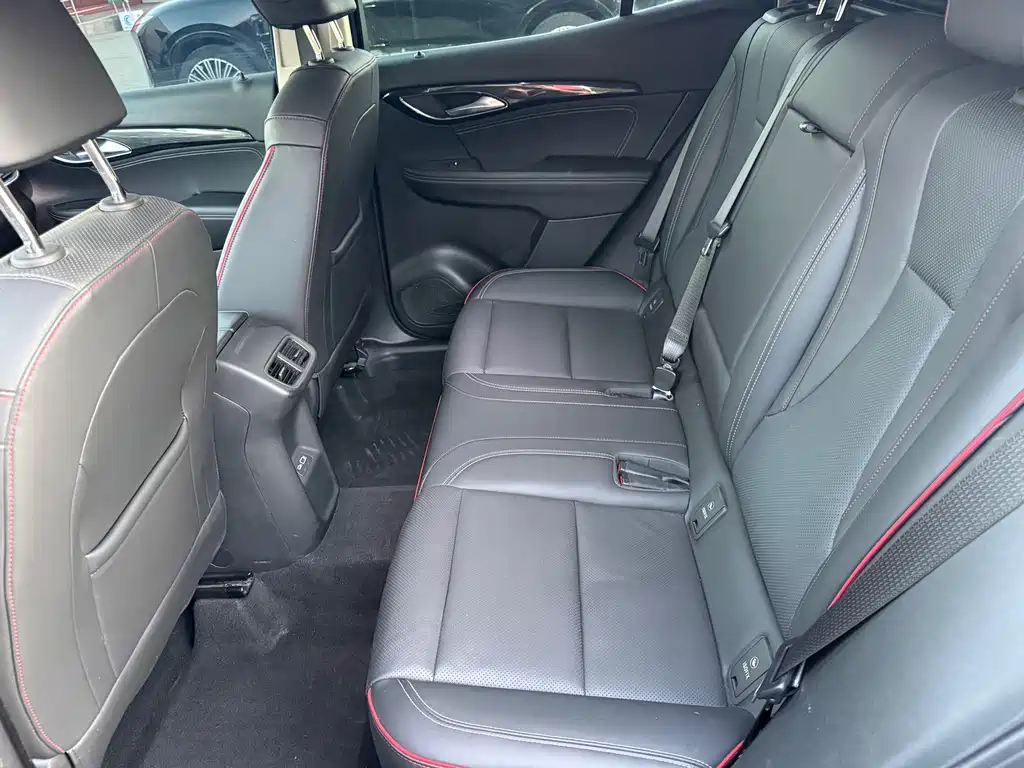 Buick Envision S — миниатюра 13