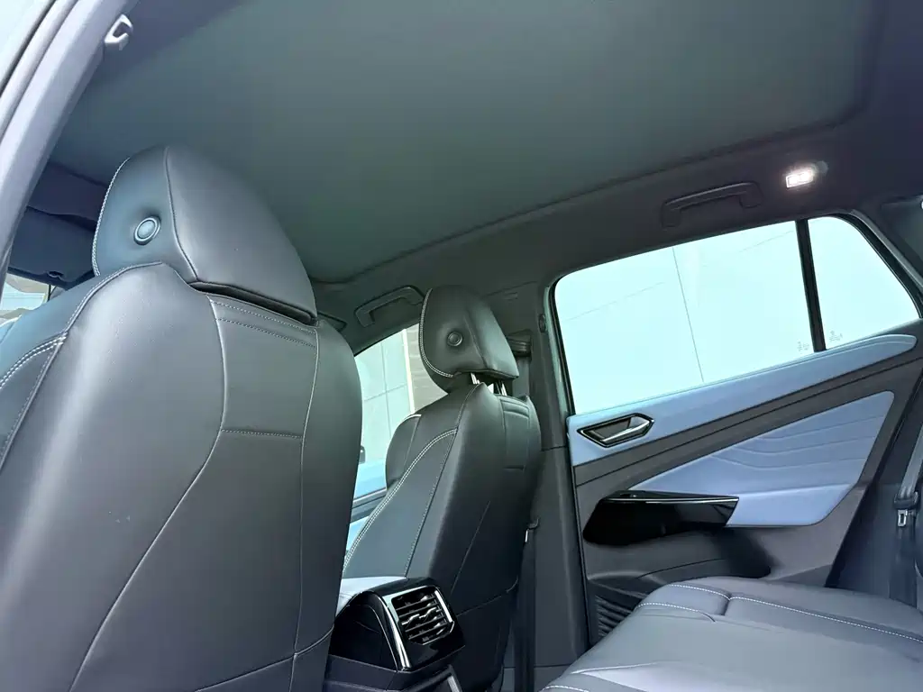 Volkswagen ID.4 X — миниатюра 9