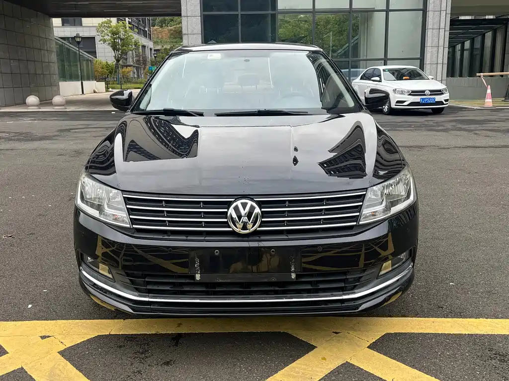 Volkswagen Lavida — миниатюра 2