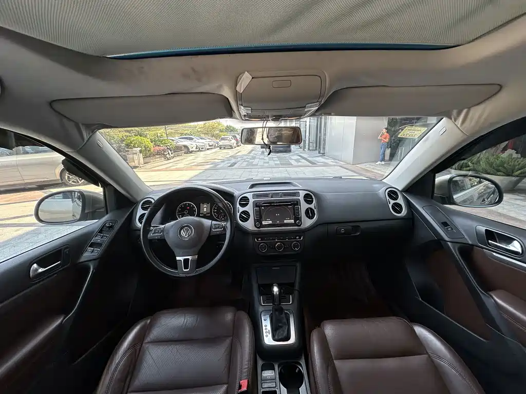 Volkswagen Tiguan — миниатюра 8