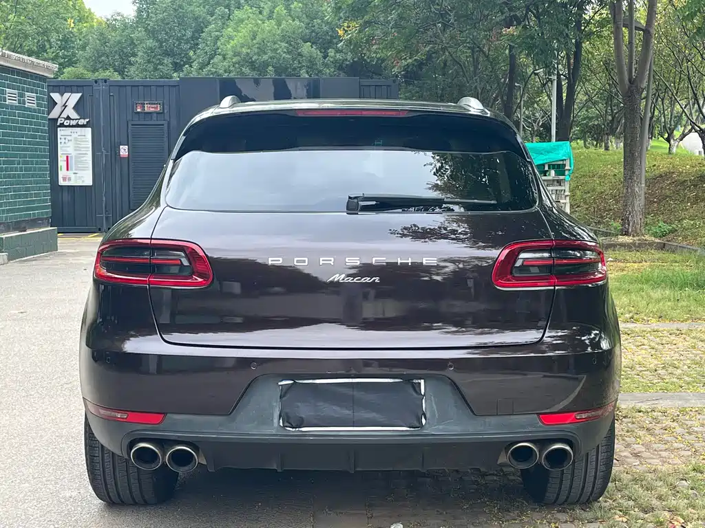 Porsche Macan — миниатюра 6