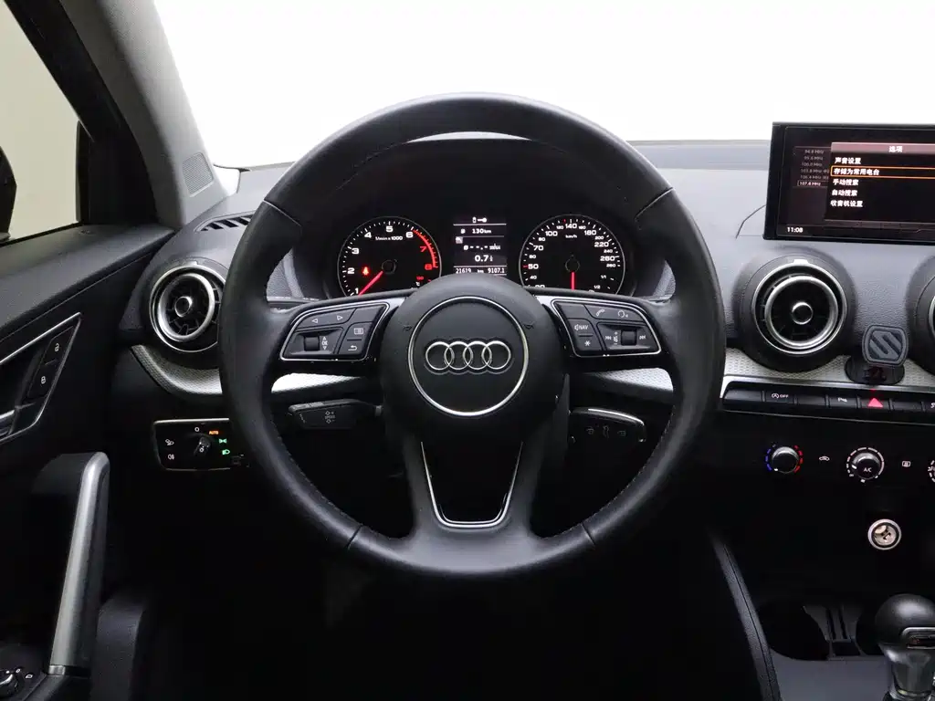 Audi Q2L — миниатюра 21