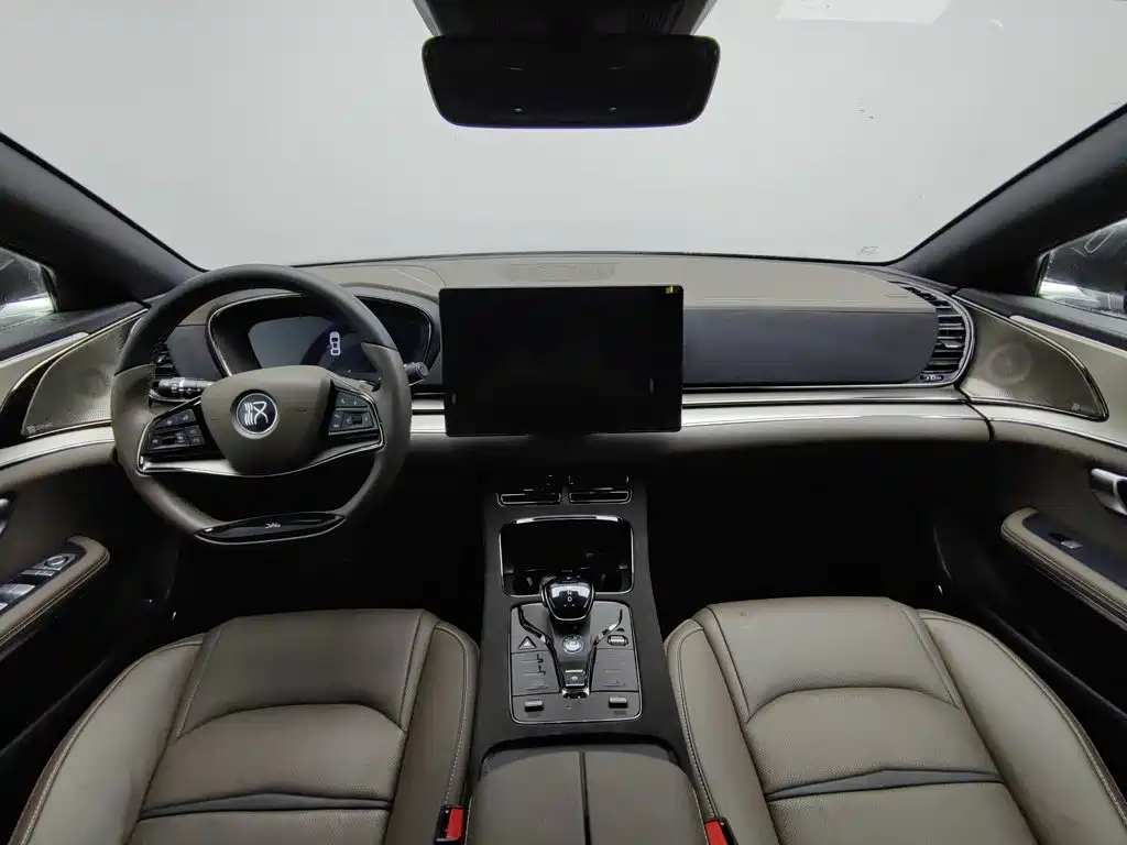 BYD Han — миниатюра 5