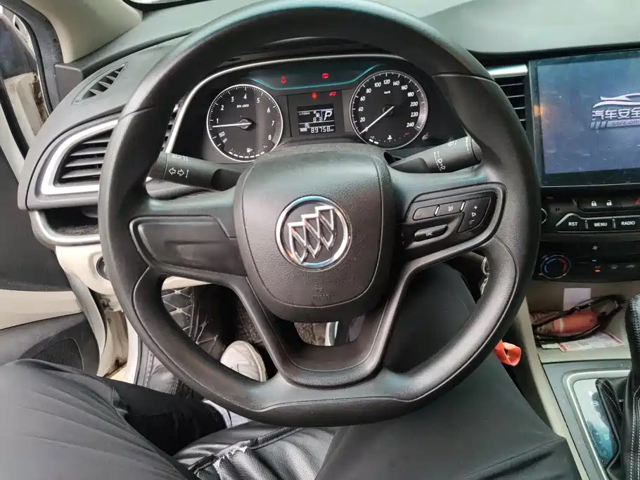 Buick Excelle — миниатюра 15