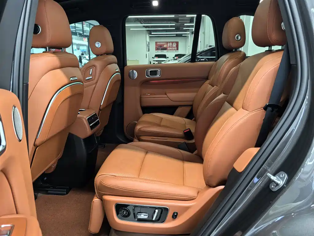 Li Auto Li L8 — миниатюра 5