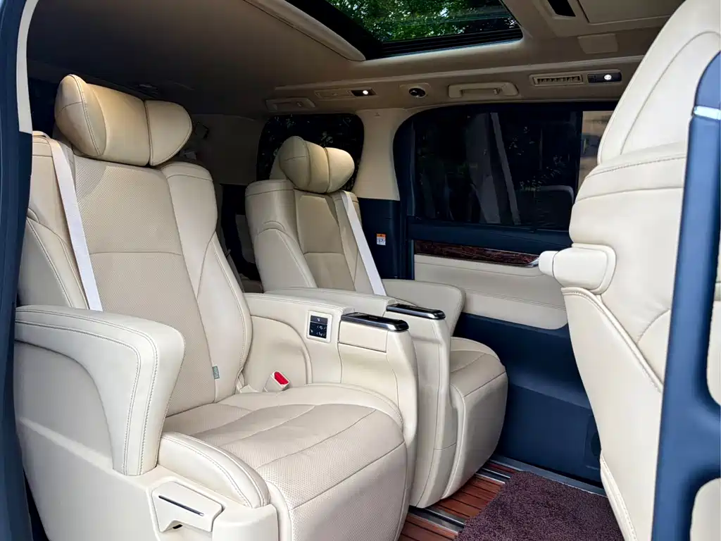 Toyota Alphard 2021 2.5L Luxury