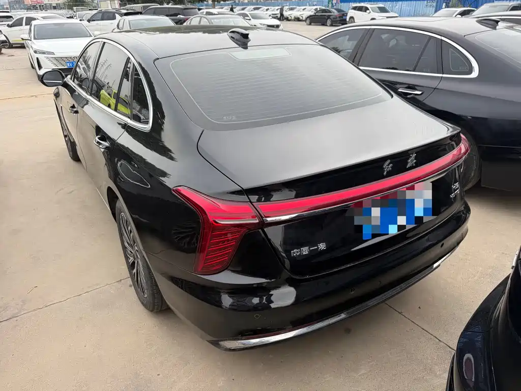 Hongqi Hongqi H5 — миниатюра 15