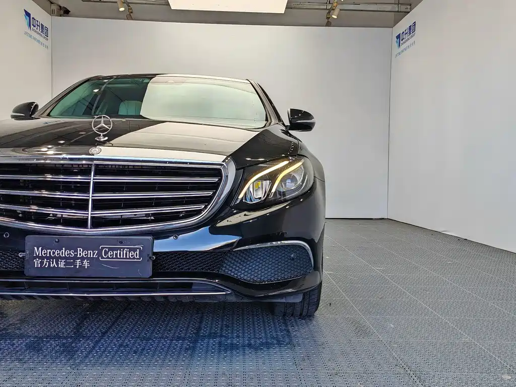 Mercedes-Benz E-Class — миниатюра 20