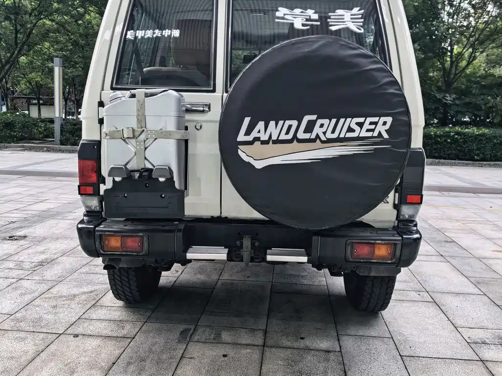 Toyota Land Cruiser LC71 2023 4.0L
