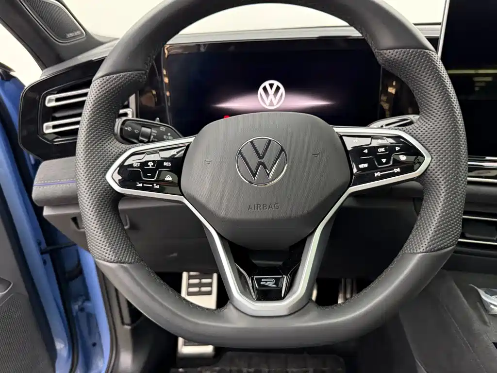 Volkswagen Tiguan L — миниатюра 11